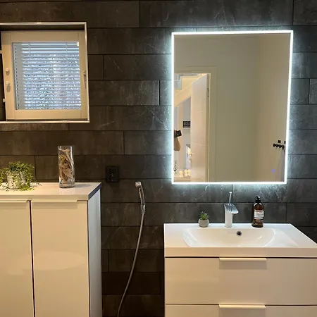Villa River With Hot Tub And Services Rovaniemi
