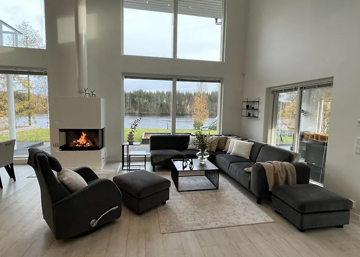 River With Hot Tub And Services Villa *