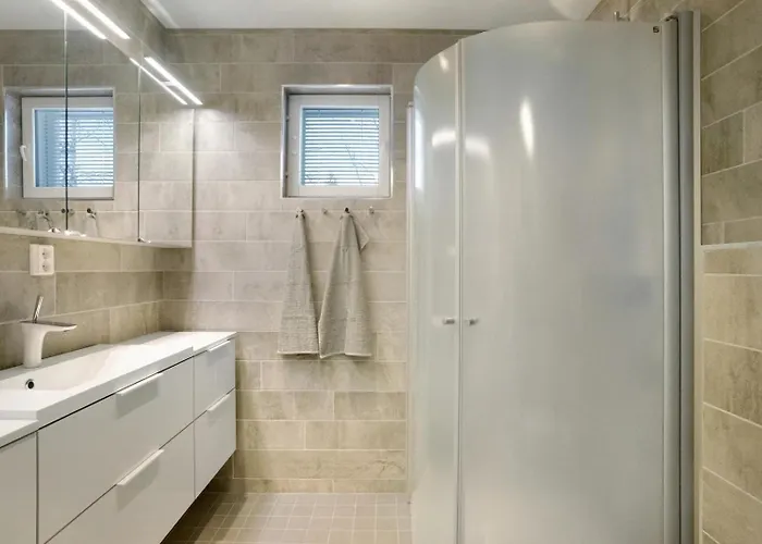 River With Hot Tub And Services Rovaniemi