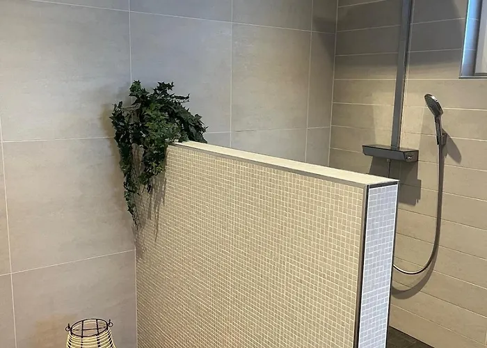 Villa River With Hot Tub And Services Rovaniemi