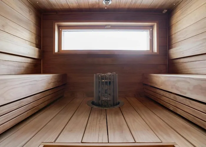 River With Hot Tub And Services Rovaniemi