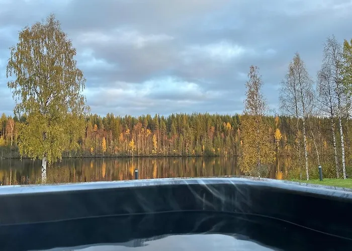 Villa River With Hot Tub And Services Rovaniemi